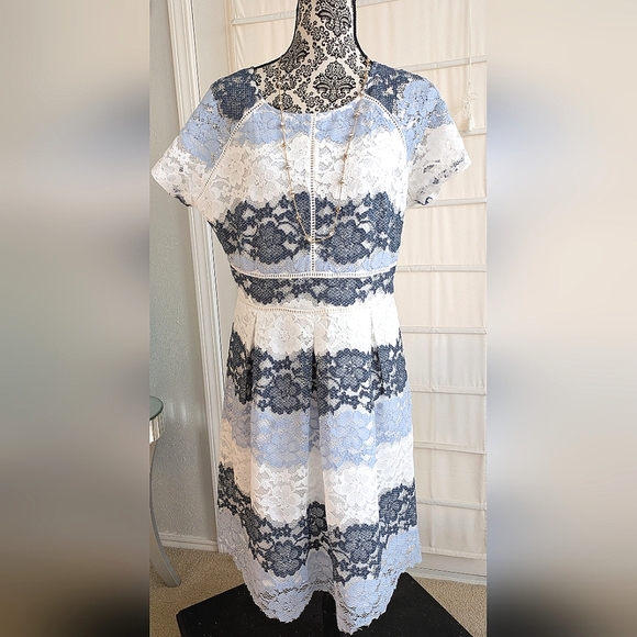 Modern, Ombre, Lace Dress - Picture 2 of 15